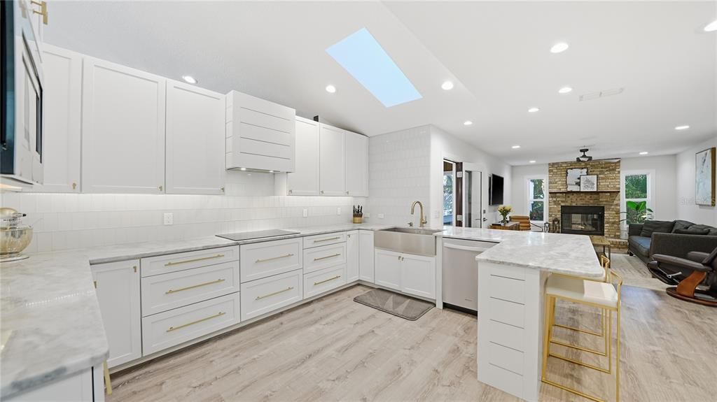 Active With Contract: $924,990 (3 beds, 2 baths, 2309 Square Feet)