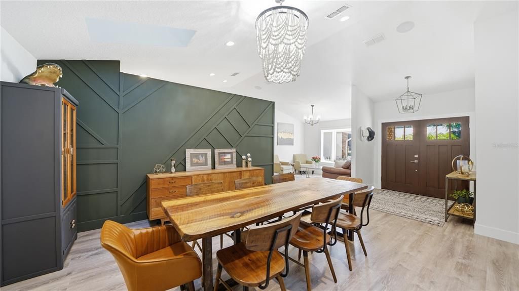 Active With Contract: $924,990 (3 beds, 2 baths, 2309 Square Feet)