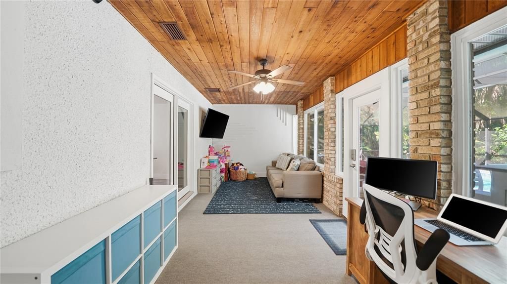 Active With Contract: $924,990 (3 beds, 2 baths, 2309 Square Feet)