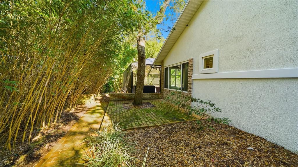 Active With Contract: $924,990 (3 beds, 2 baths, 2309 Square Feet)