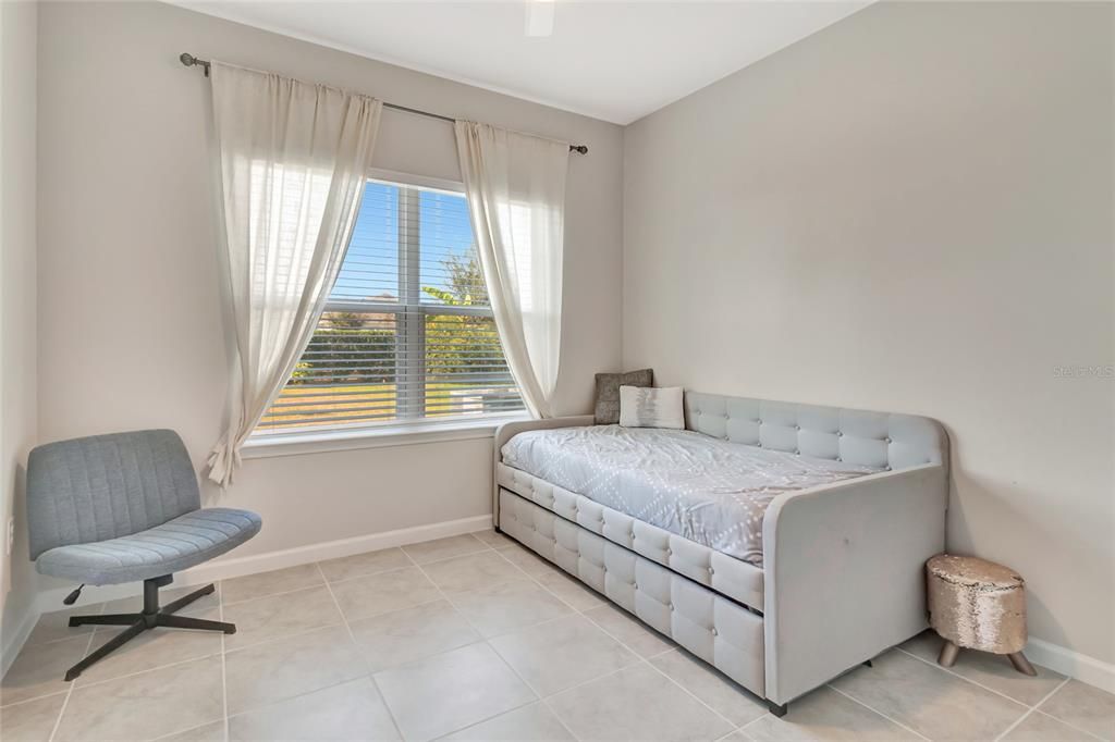 待售: $425,000 (4 贝兹, 3 浴室, 2752 平方英尺)