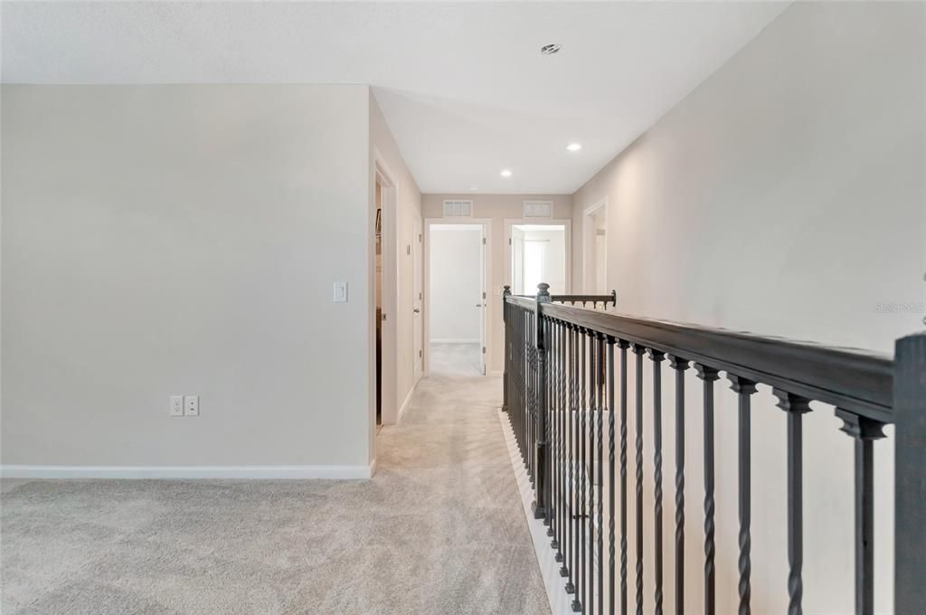 待售: $425,000 (4 贝兹, 3 浴室, 2752 平方英尺)