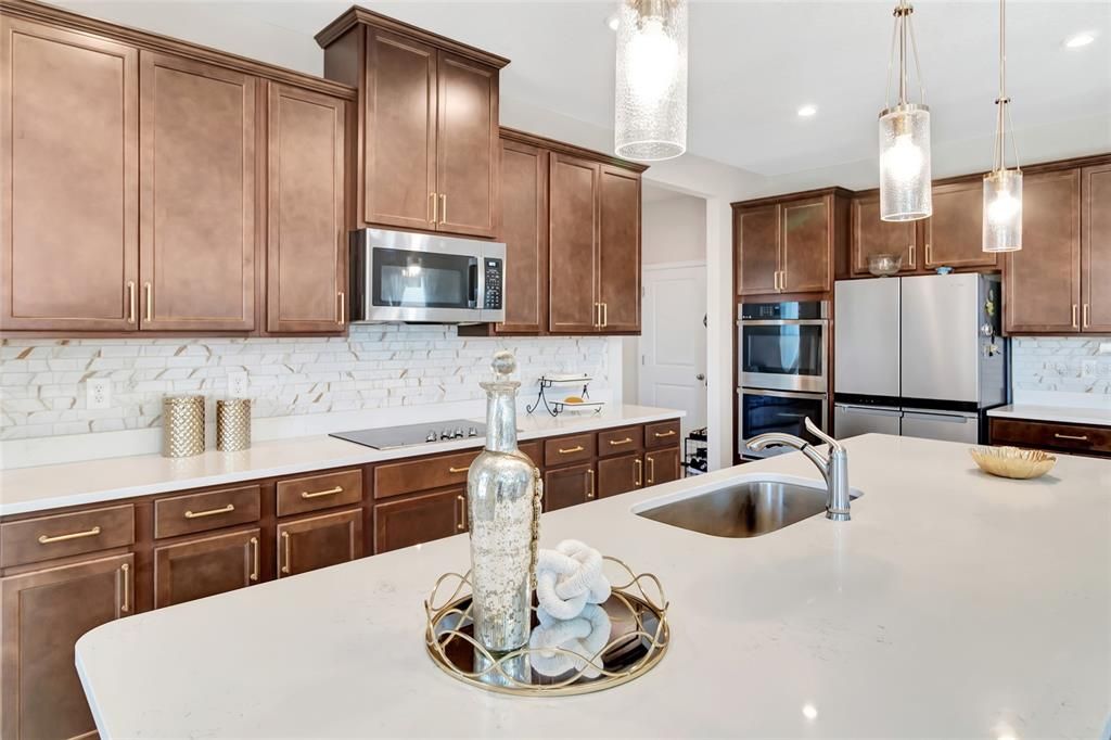 待售: $425,000 (4 贝兹, 3 浴室, 2752 平方英尺)