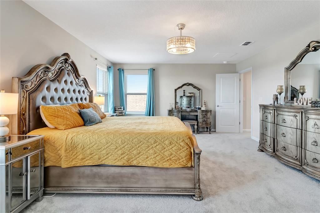 待售: $425,000 (4 贝兹, 3 浴室, 2752 平方英尺)