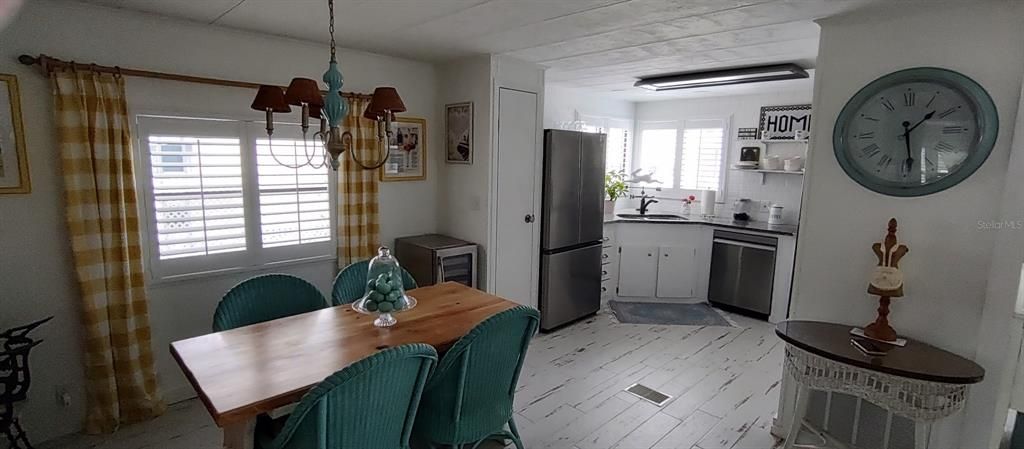 En Venta: $270,000 (2 camas, 2 baños, 1248 Pies cuadrados)