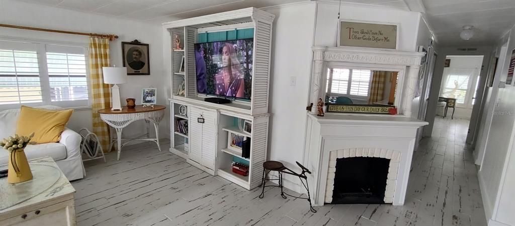 En Venta: $270,000 (2 camas, 2 baños, 1248 Pies cuadrados)