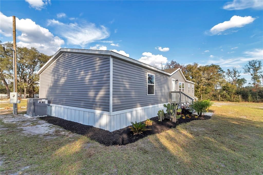 For Sale: $269,900 (3 beds, 2 baths, 1826 Square Feet)