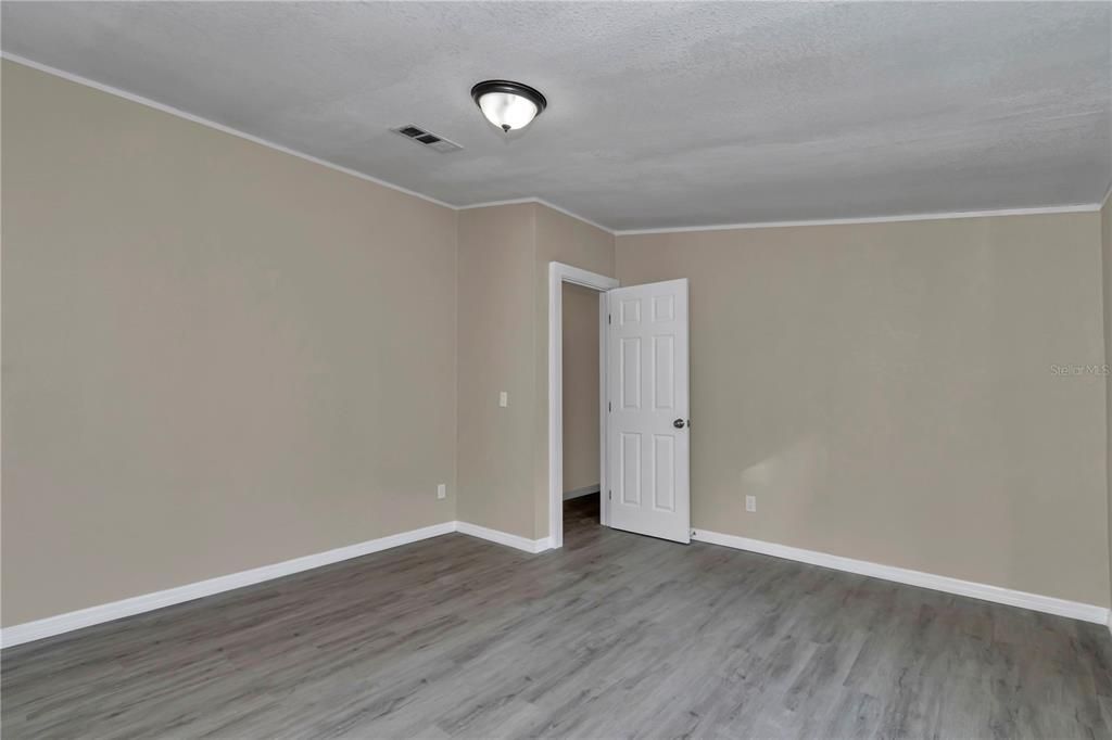 For Sale: $269,900 (3 beds, 2 baths, 1826 Square Feet)