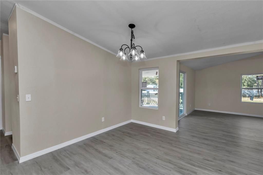 For Sale: $269,900 (3 beds, 2 baths, 1826 Square Feet)
