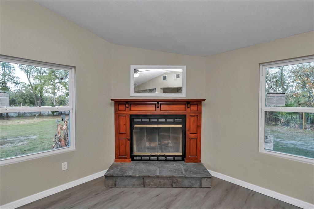 For Sale: $269,900 (3 beds, 2 baths, 1826 Square Feet)