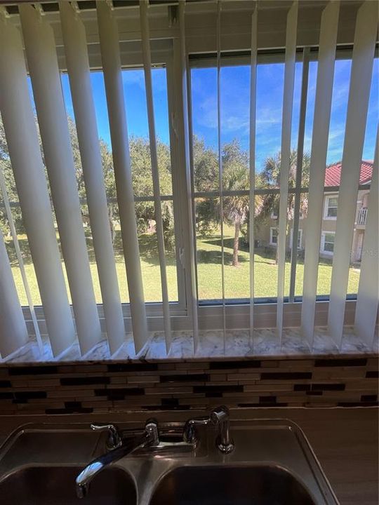 For Rent: $1,800 (3 beds, 2 baths, 1136 Square Feet)