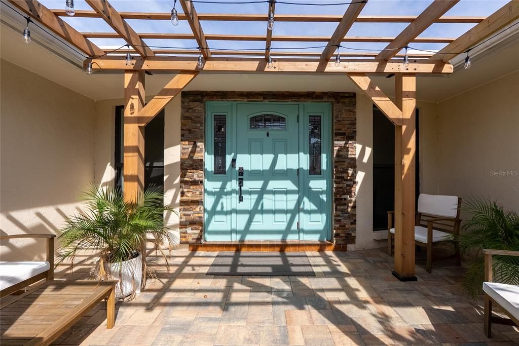 En Venta: $479,900 (3 camas, 2 baños, 2142 Pies cuadrados)