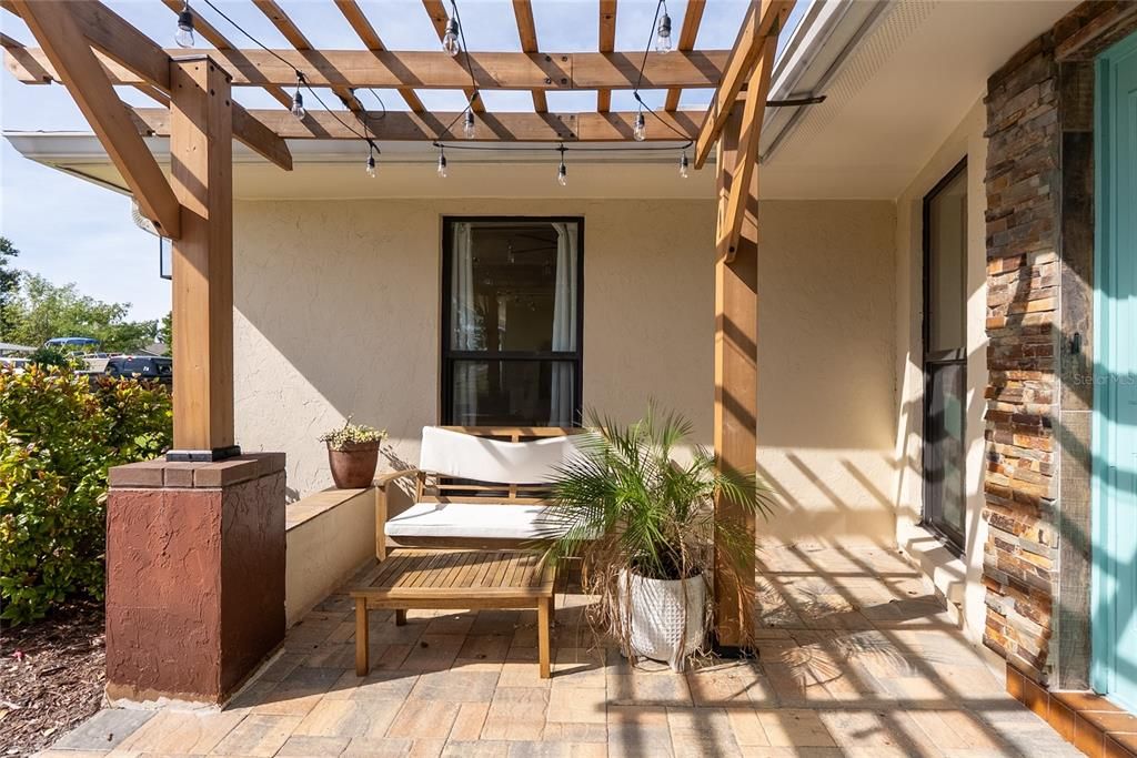 En Venta: $479,900 (3 camas, 2 baños, 2142 Pies cuadrados)