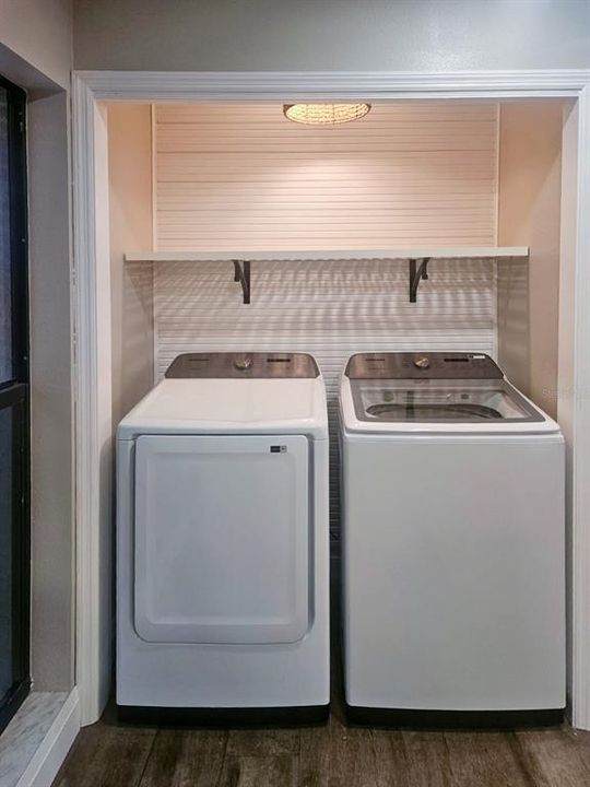 En Venta: $479,900 (3 camas, 2 baños, 2142 Pies cuadrados)