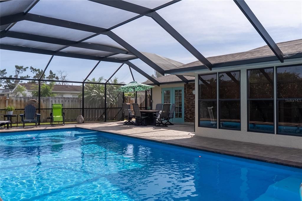 En Venta: $479,900 (3 camas, 2 baños, 2142 Pies cuadrados)