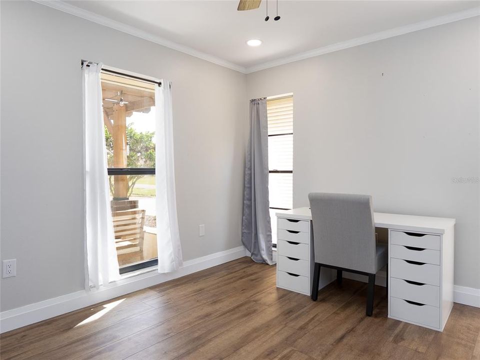 En Venta: $479,900 (3 camas, 2 baños, 2142 Pies cuadrados)