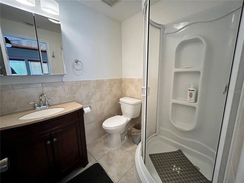 Active With Contract: $3,500 (2 beds, 2 baths, 1274 Square Feet)