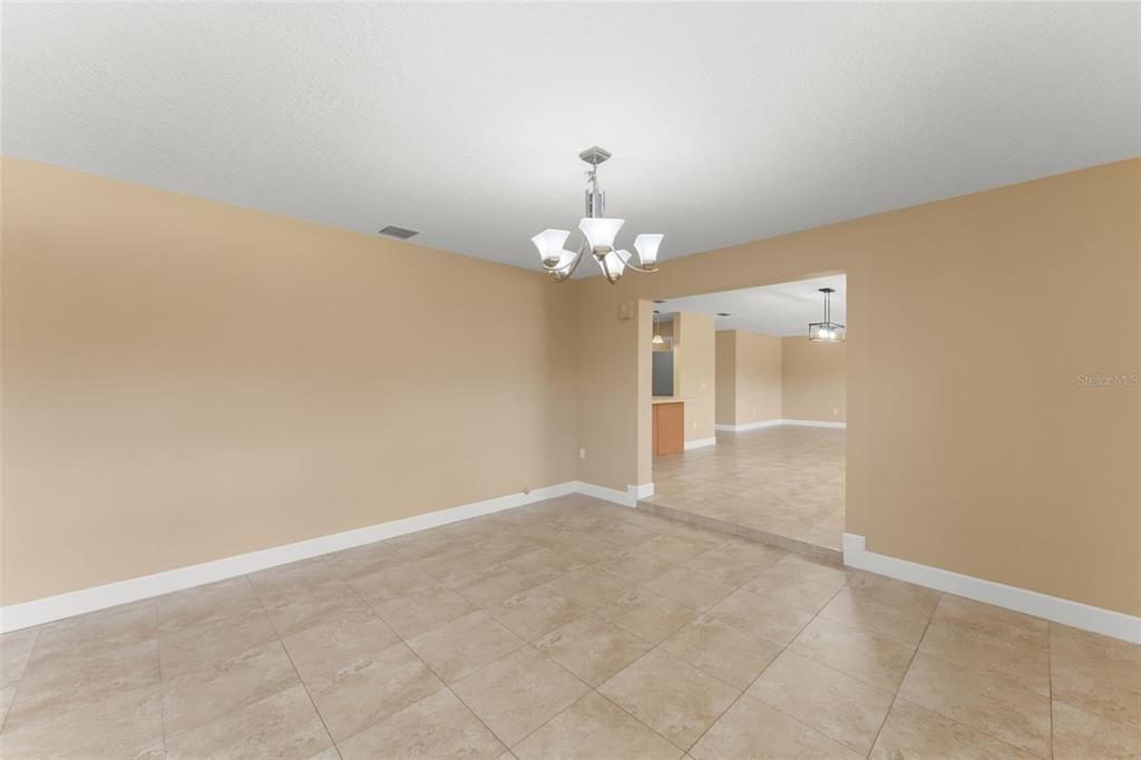 For Sale: $349,900 (3 beds, 2 baths, 1838 Square Feet)