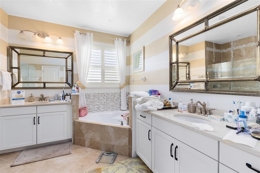 For Sale: $674,900 (3 beds, 4 baths, 2951 Square Feet)