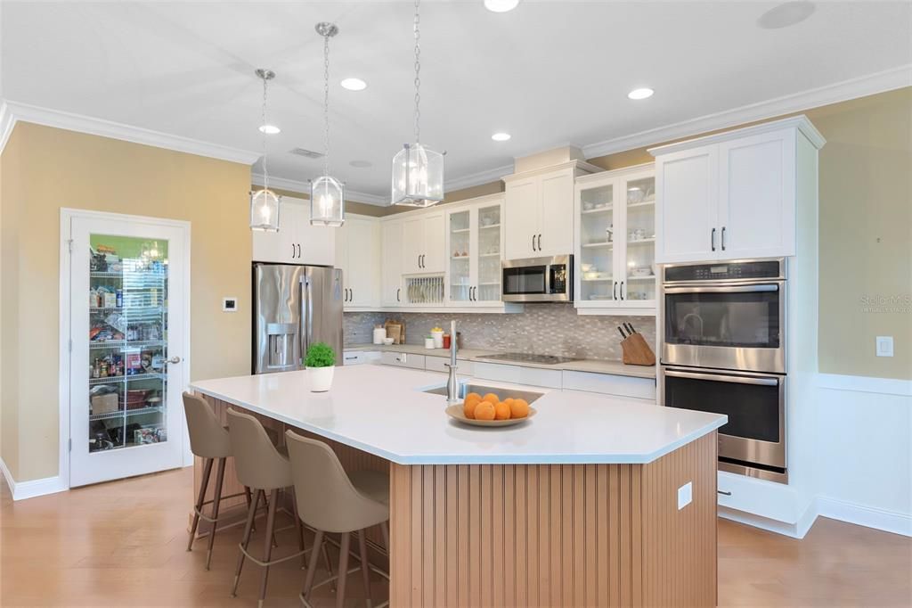 For Sale: $674,900 (3 beds, 4 baths, 2951 Square Feet)