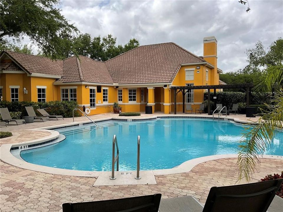 待售: $275,000 (2 贝兹, 2 浴室, 1076 平方英尺)