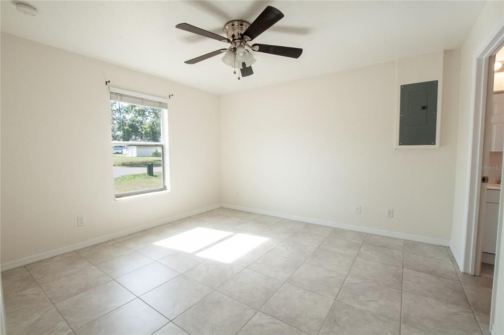 En Venta: $247,000 (3 camas, 2 baños, 1152 Pies cuadrados)