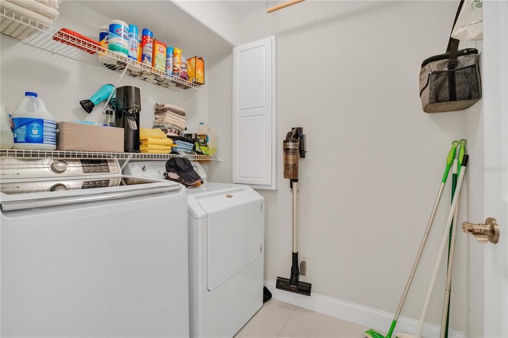 En Venta: $459,000 (3 camas, 2 baños, 1820 Pies cuadrados)