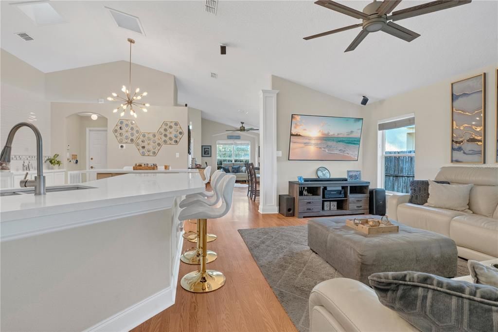 En Venta: $459,000 (3 camas, 2 baños, 1820 Pies cuadrados)