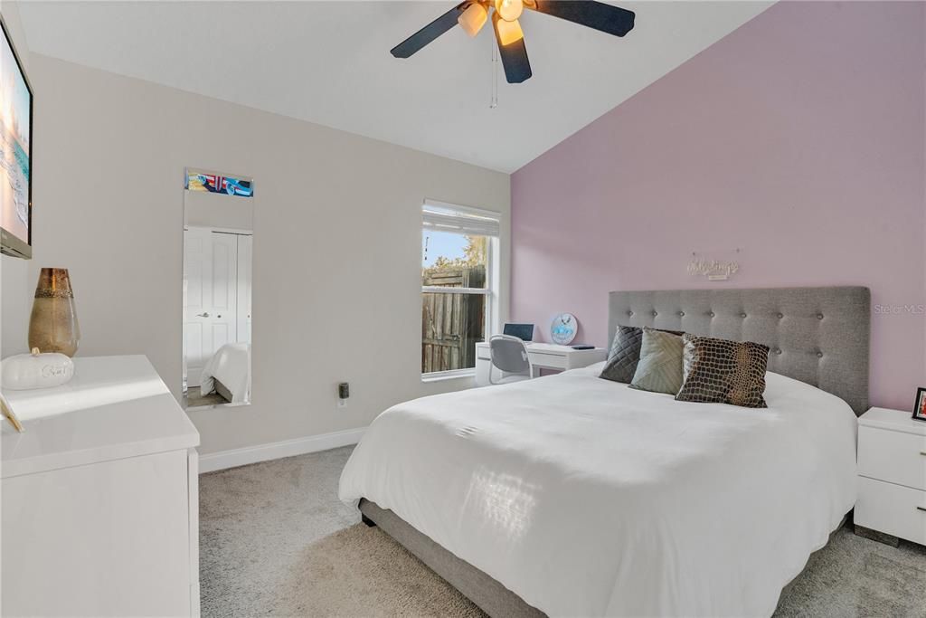 En Venta: $459,000 (3 camas, 2 baños, 1820 Pies cuadrados)