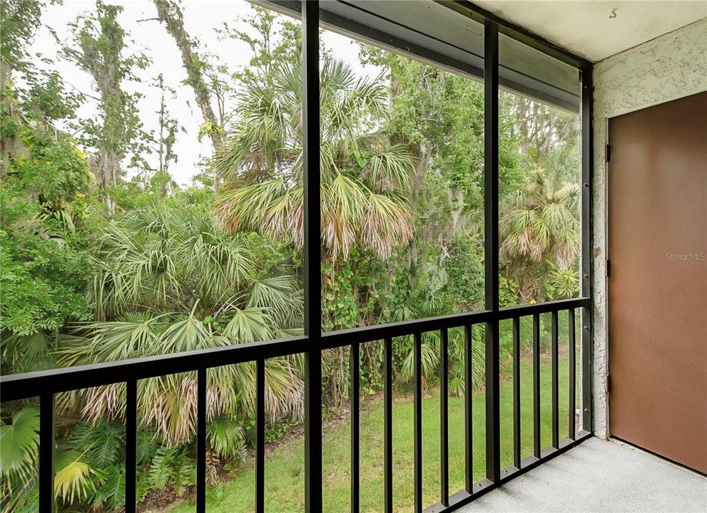 For Sale: $195,000 (2 beds, 2 baths, 1053 Square Feet)