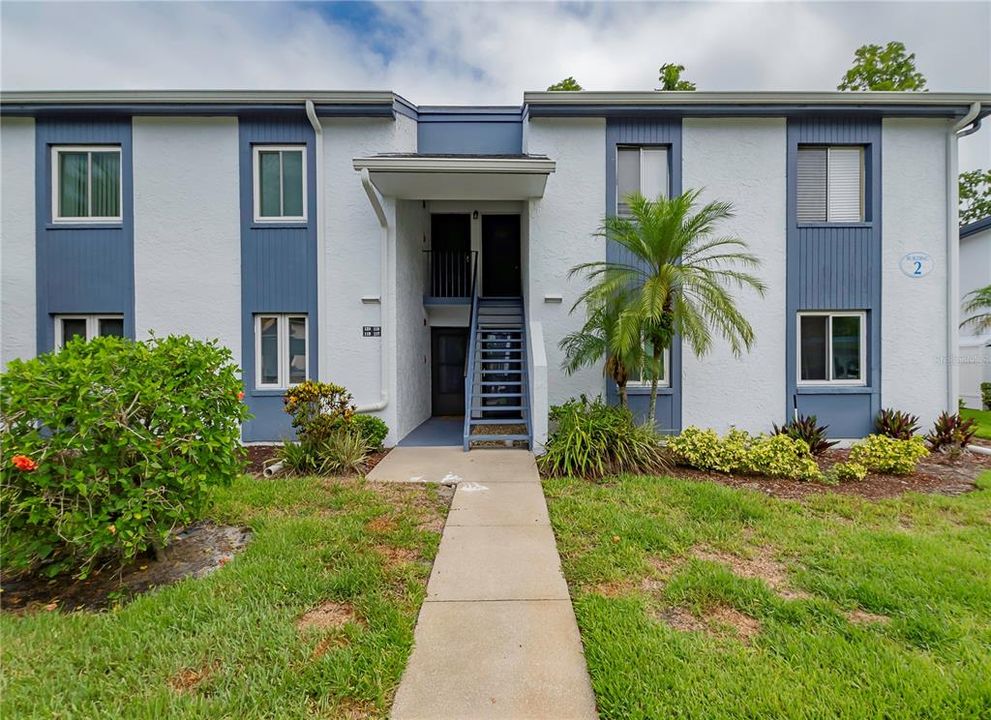 For Sale: $195,000 (2 beds, 2 baths, 1053 Square Feet)