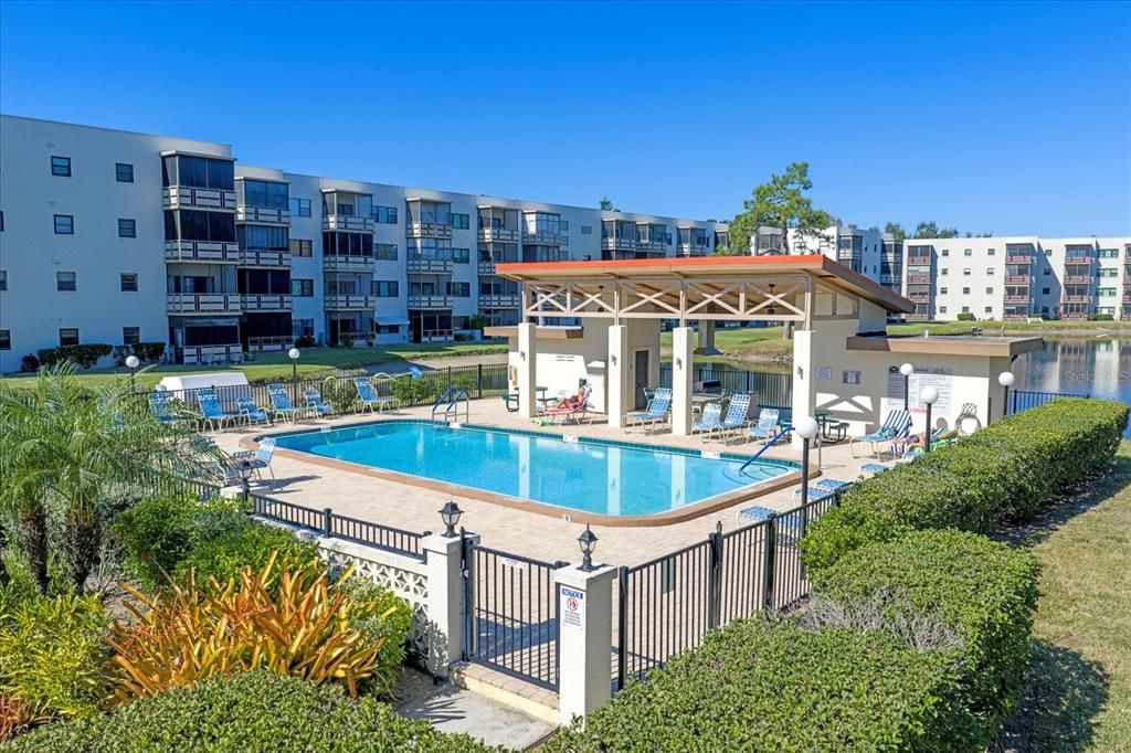 En Venta: $275,000 (2 camas, 2 baños, 1345 Pies cuadrados)