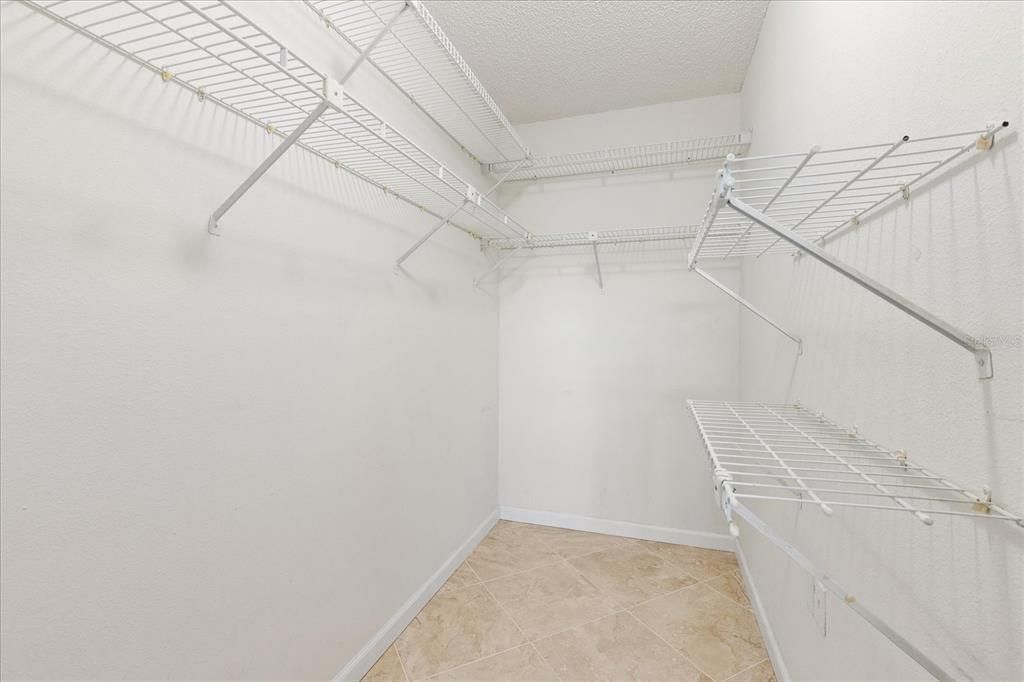 En Venta: $275,000 (2 camas, 2 baños, 1345 Pies cuadrados)