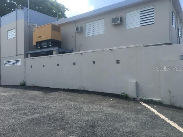 Под контрактом: $586,000 (0 спален, 0 ванн, 0 Квадратных фут)