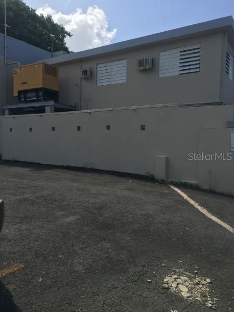 Под контрактом: $586,000 (0 спален, 0 ванн, 0 Квадратных фут)