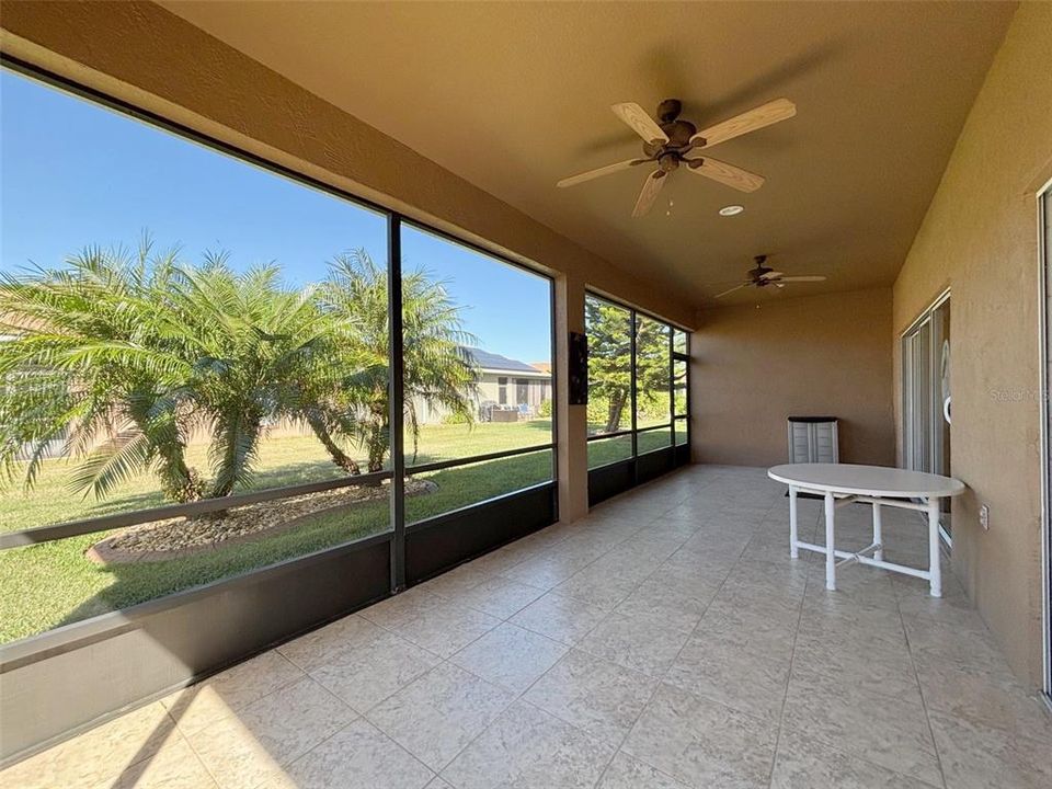 待售: $299,900 (2 贝兹, 2 浴室, 1530 平方英尺)