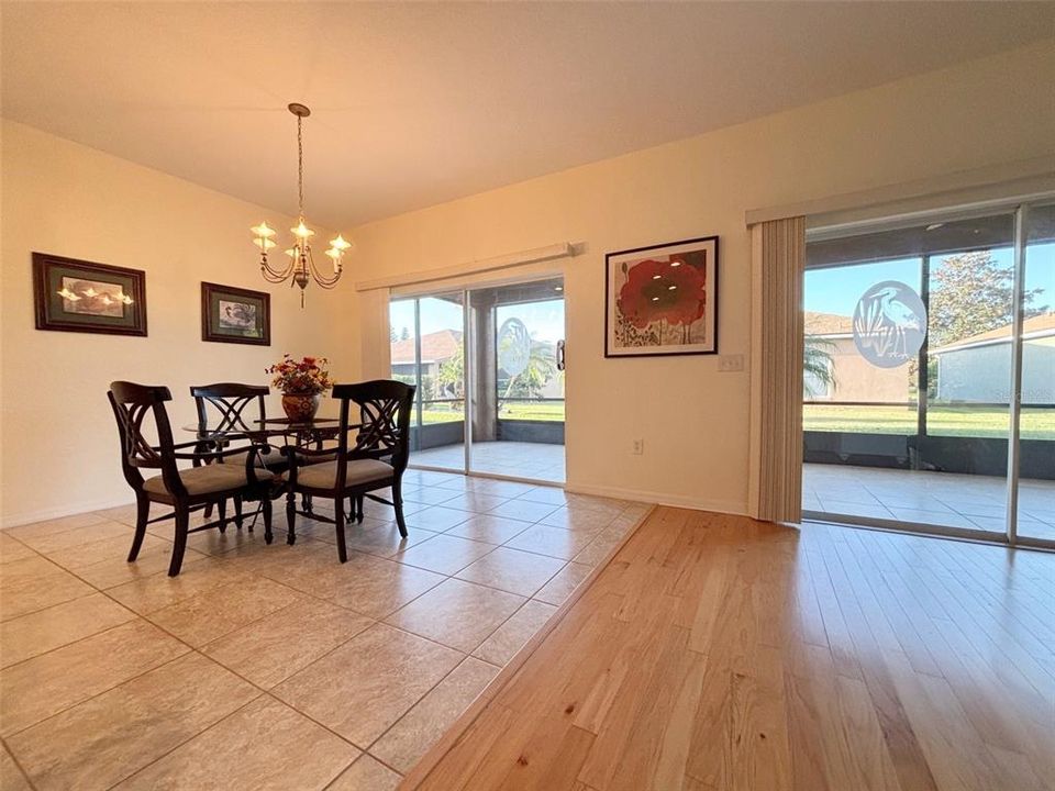 待售: $299,900 (2 贝兹, 2 浴室, 1530 平方英尺)