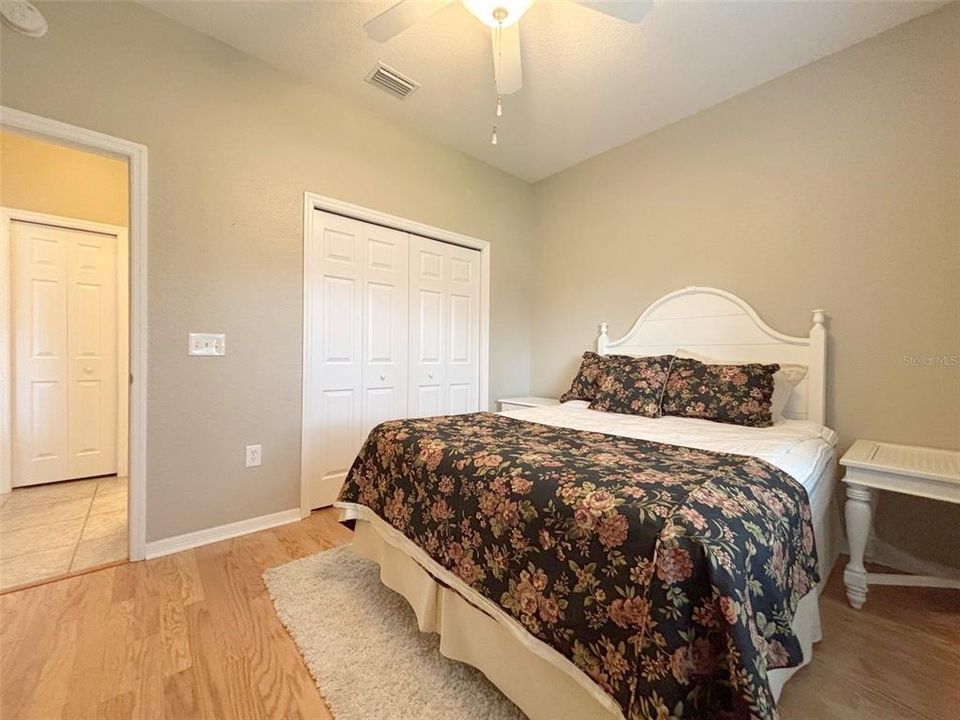 待售: $299,900 (2 贝兹, 2 浴室, 1530 平方英尺)