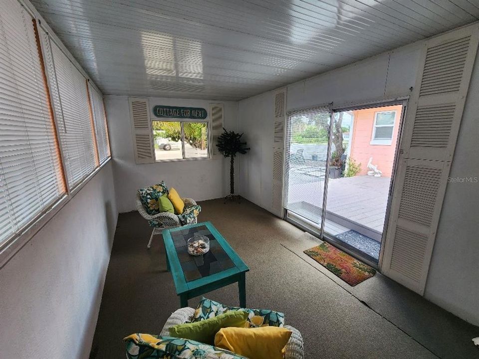 出租: $2,450 (2 贝兹, 1 浴室, 1100 平方英尺)