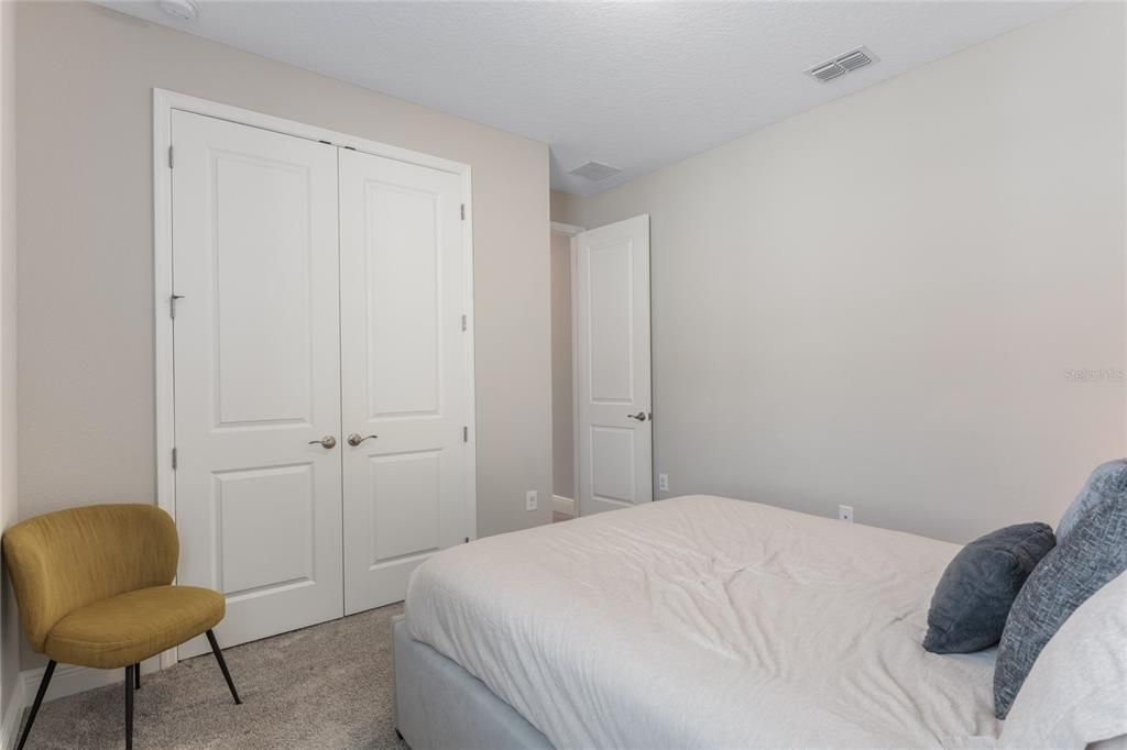 合同活跃: $785,000 (4 贝兹, 3 浴室, 2192 平方英尺)