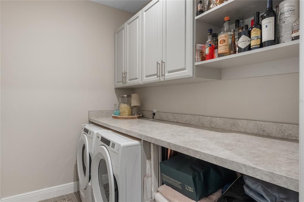 合同活跃: $785,000 (4 贝兹, 3 浴室, 2192 平方英尺)