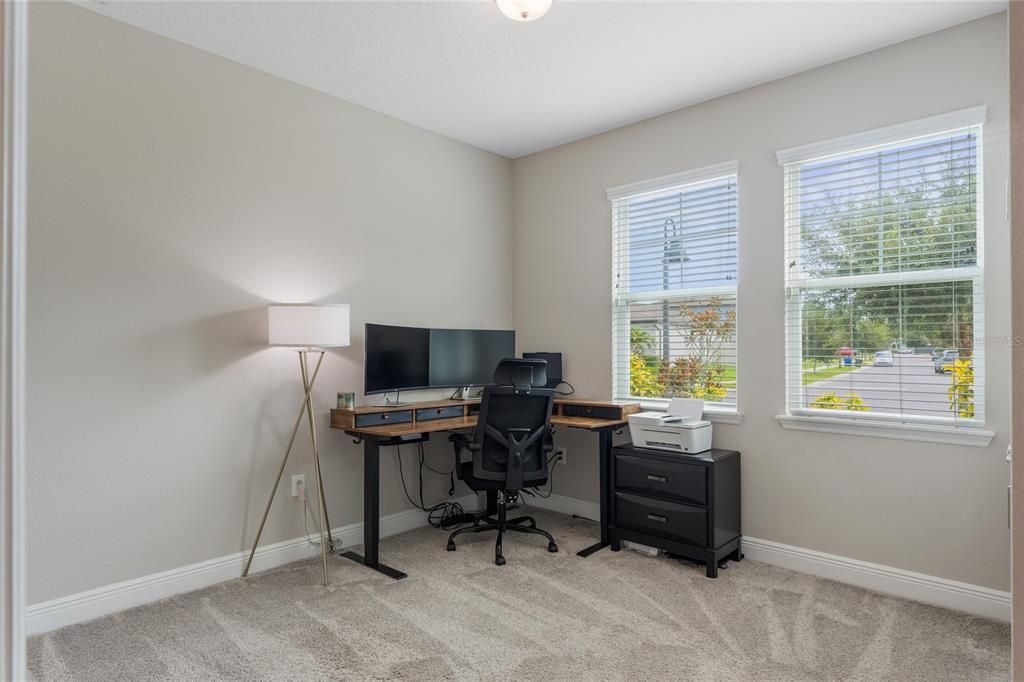 合同活跃: $785,000 (4 贝兹, 3 浴室, 2192 平方英尺)