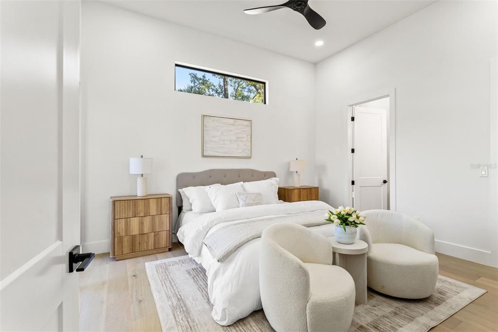 For Sale: $2,250,000 (5 beds, 4 baths, 4084 Square Feet)