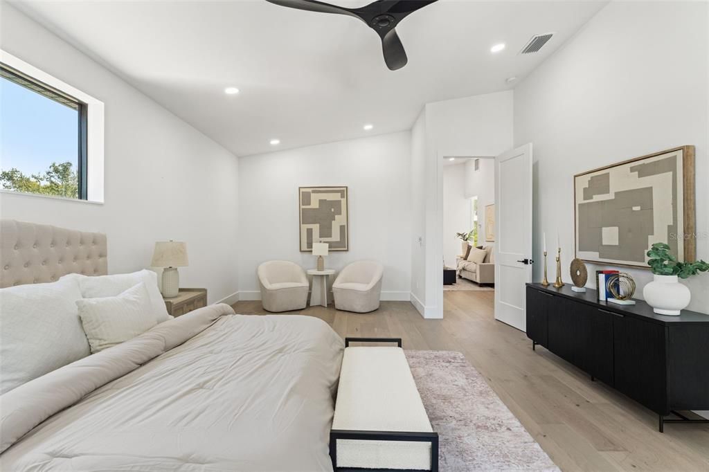 For Sale: $2,250,000 (5 beds, 4 baths, 4084 Square Feet)