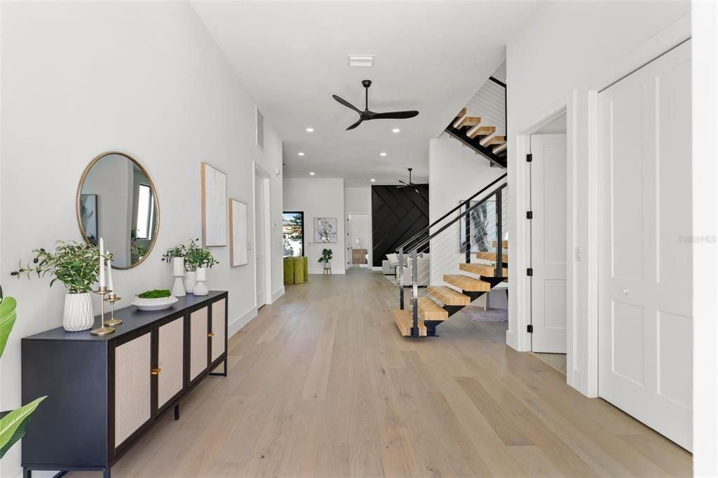 For Sale: $2,250,000 (5 beds, 4 baths, 4084 Square Feet)