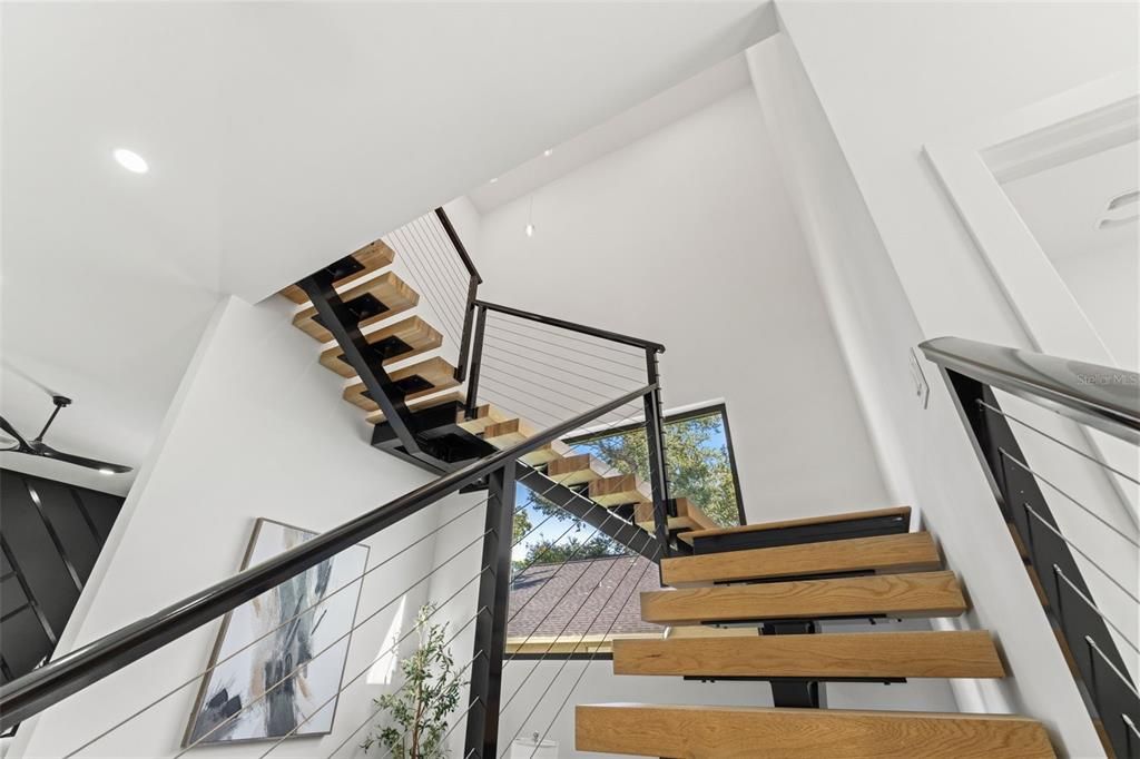 For Sale: $2,250,000 (5 beds, 4 baths, 4084 Square Feet)