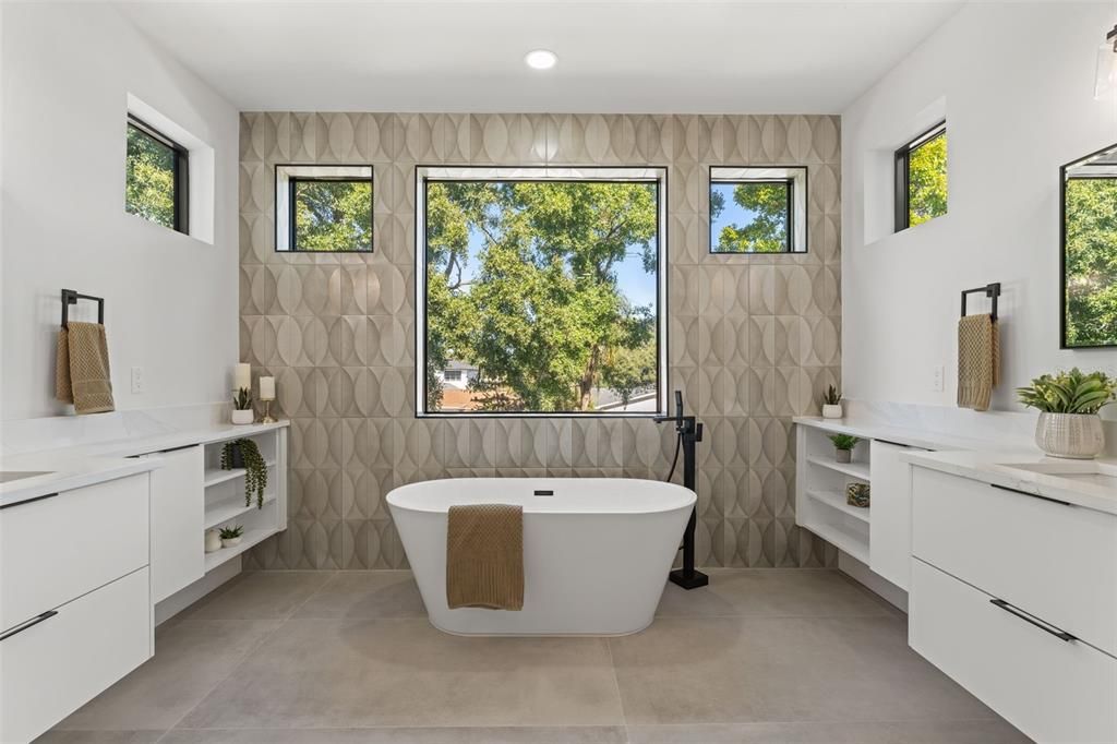 For Sale: $2,250,000 (5 beds, 4 baths, 4084 Square Feet)