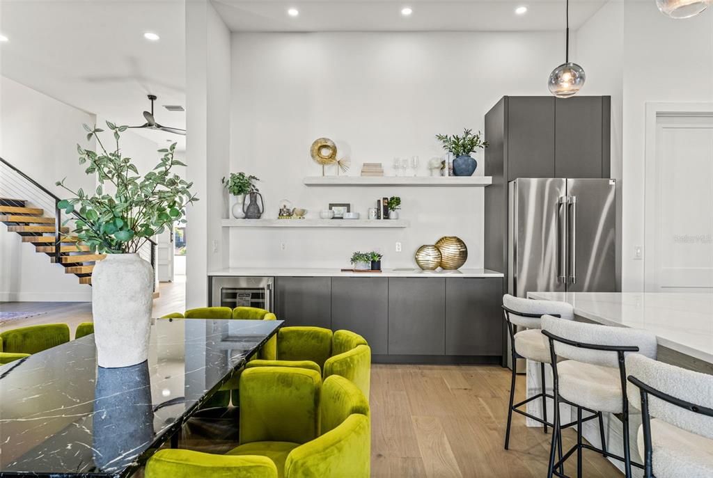 For Sale: $2,250,000 (5 beds, 4 baths, 4084 Square Feet)