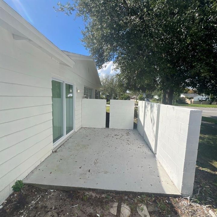 For Rent: $2,040 (3 beds, 2 baths, 1320 Square Feet)