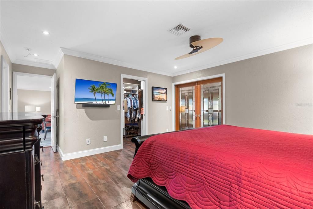 Active With Contract: $775,000 (3 beds, 2 baths, 2214 Square Feet)